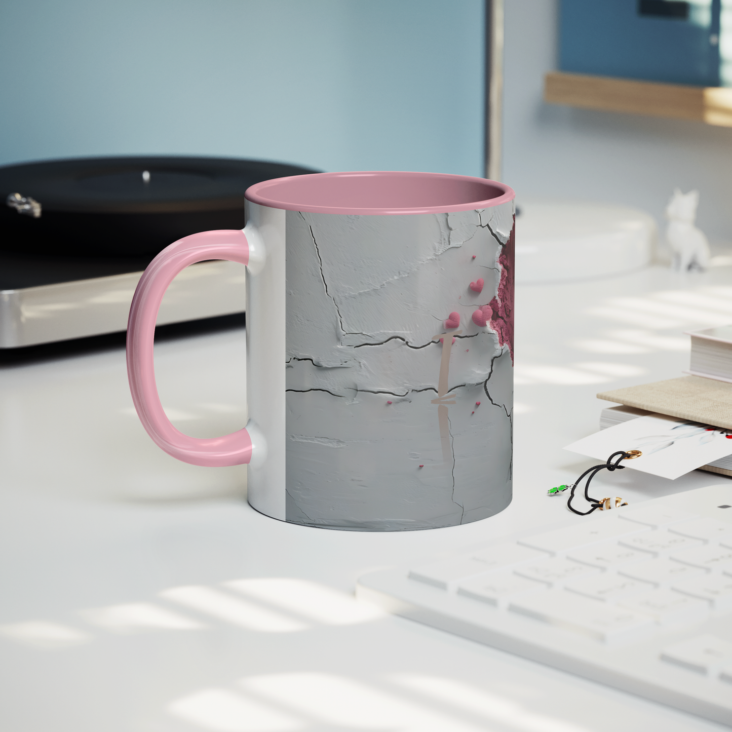 Valentines_Day_3D_Teddy_Bear__1_heart_Co_Lifestyle_Record_Player_Mockup.png